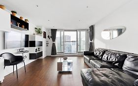 Two Bedroom Apartment - London Excel Stays